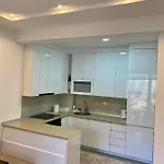 아파트 En *