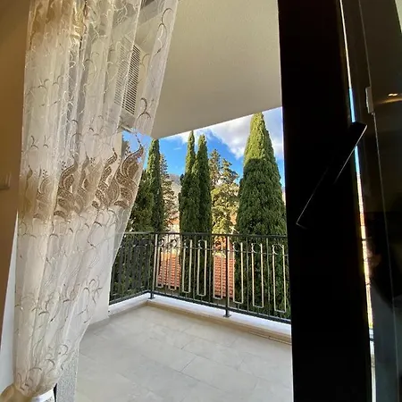 En *